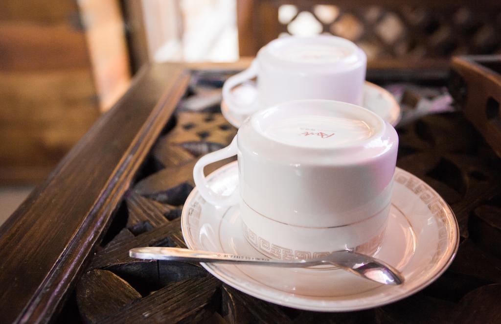 Lijiang Emerald Bay Inn Buitenkant foto