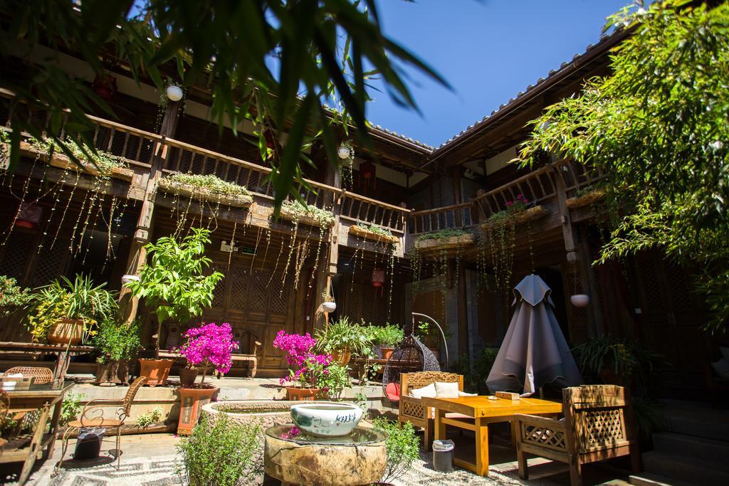 Lijiang Emerald Bay Inn Buitenkant foto